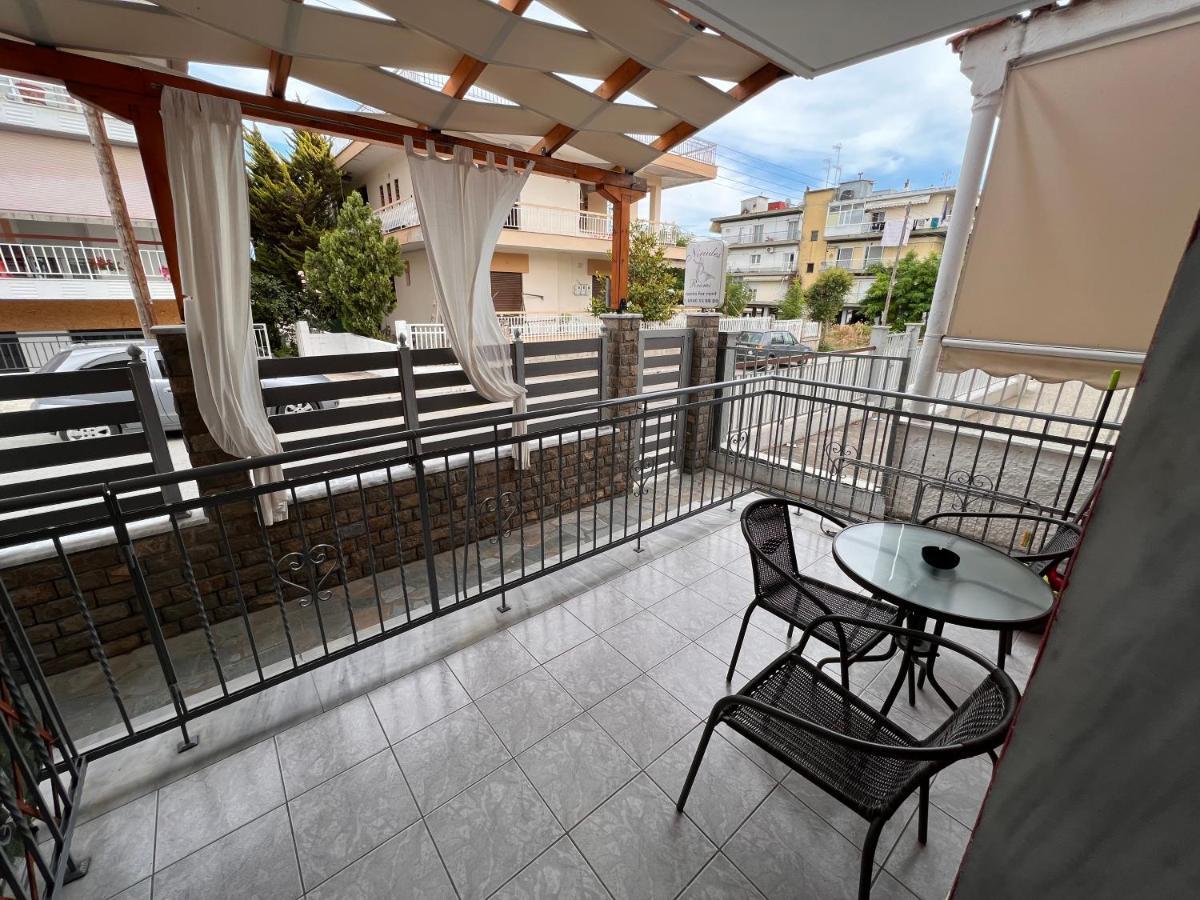 Niriides Rooms Nea Kallikrateia Exterior foto
