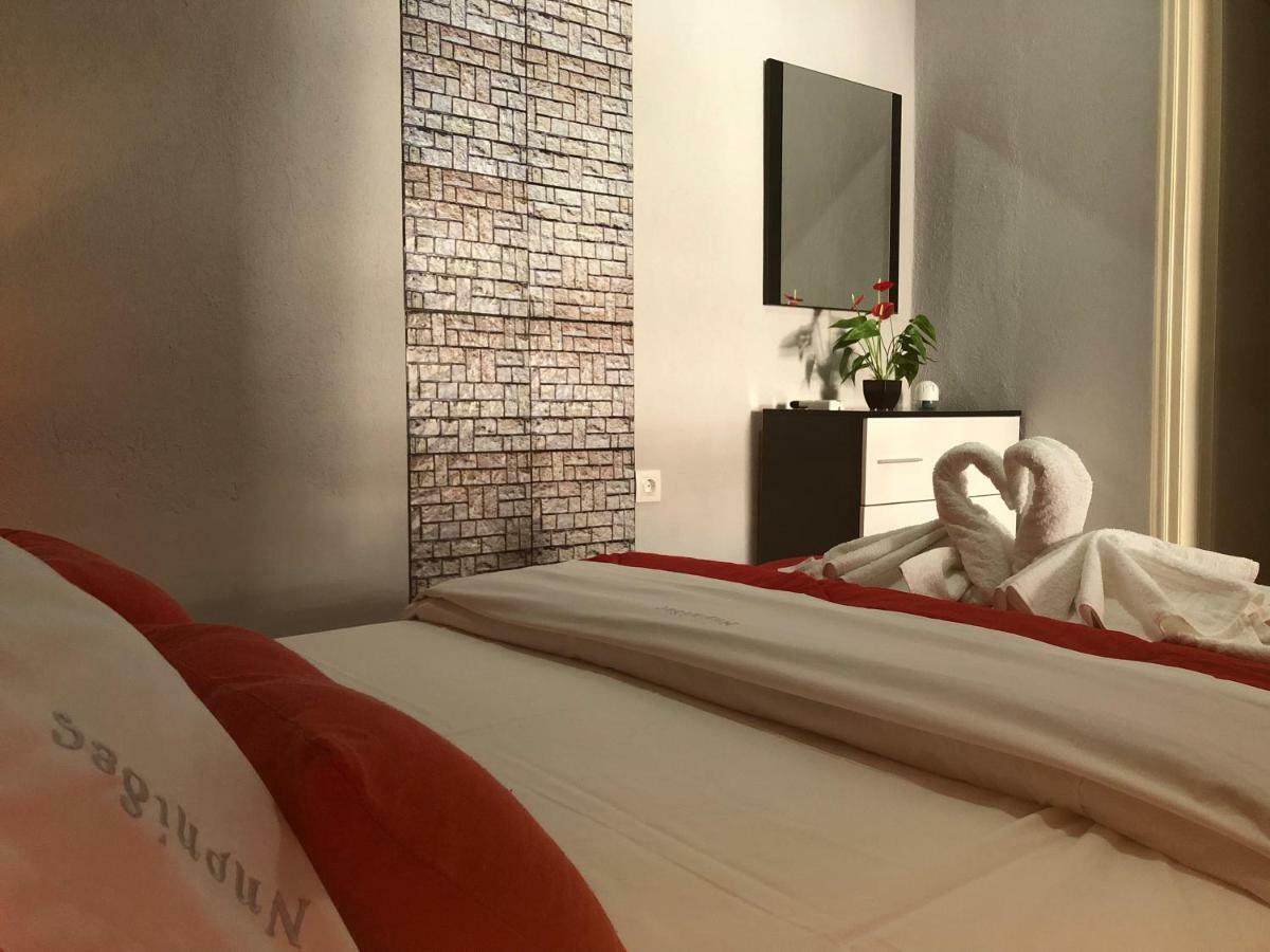 Niriides Rooms Nea Kallikrateia Exterior foto