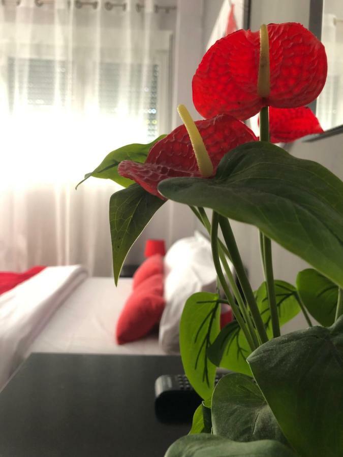 Niriides Rooms Nea Kallikrateia Exterior foto